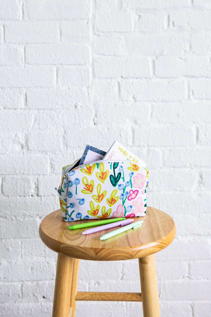 Lauren Floral White Zipper Bag